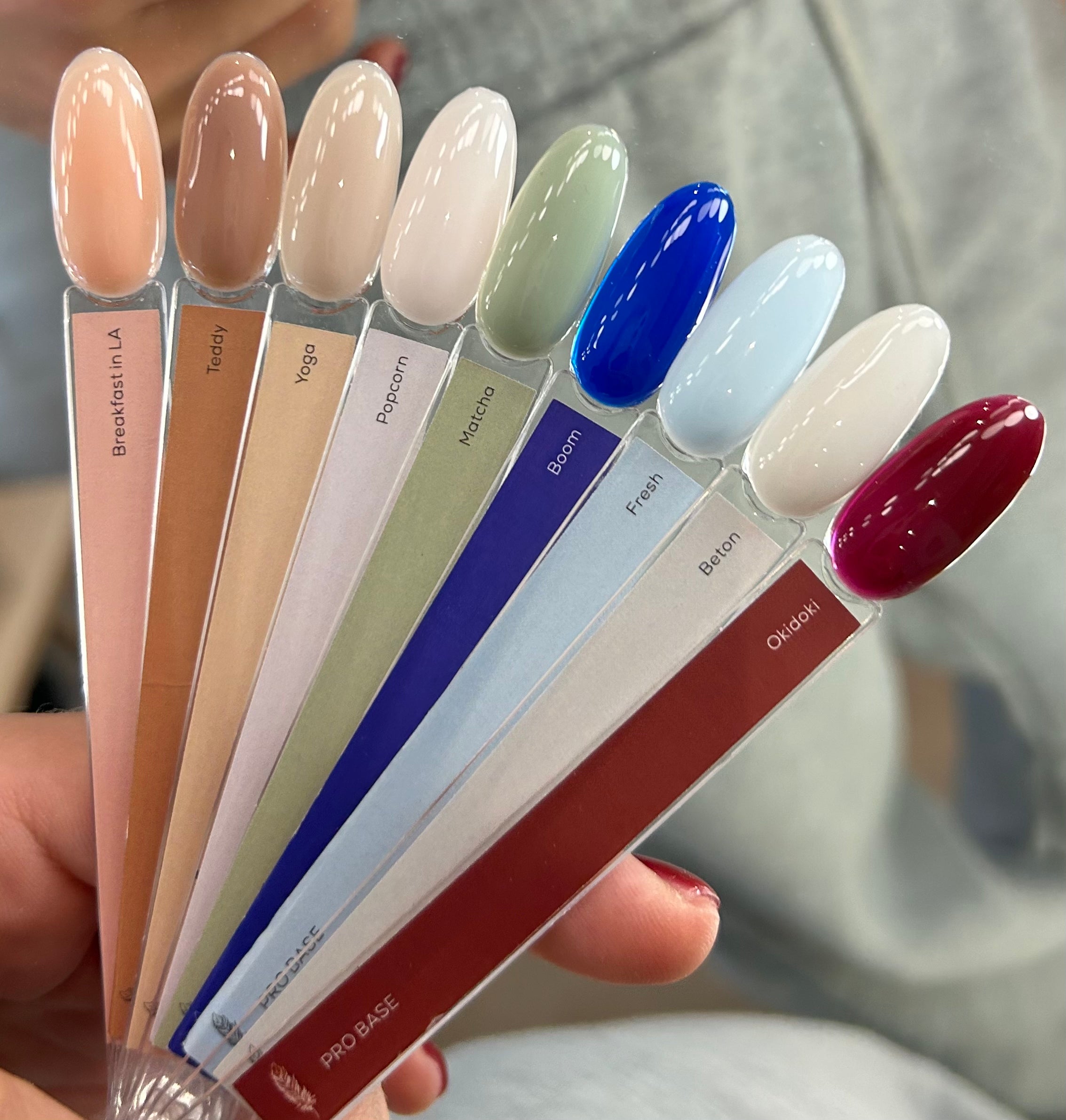 THE COLOR TO BUILD “Okidoki“