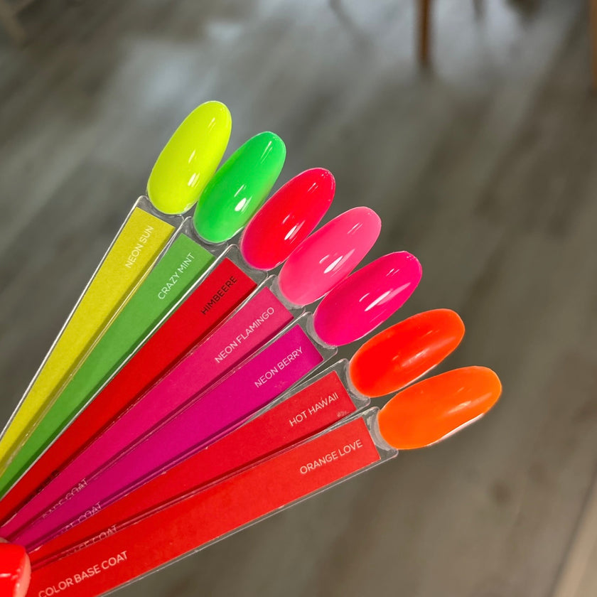 Bottle Gele und uv-basen fuer perfekte maniküre