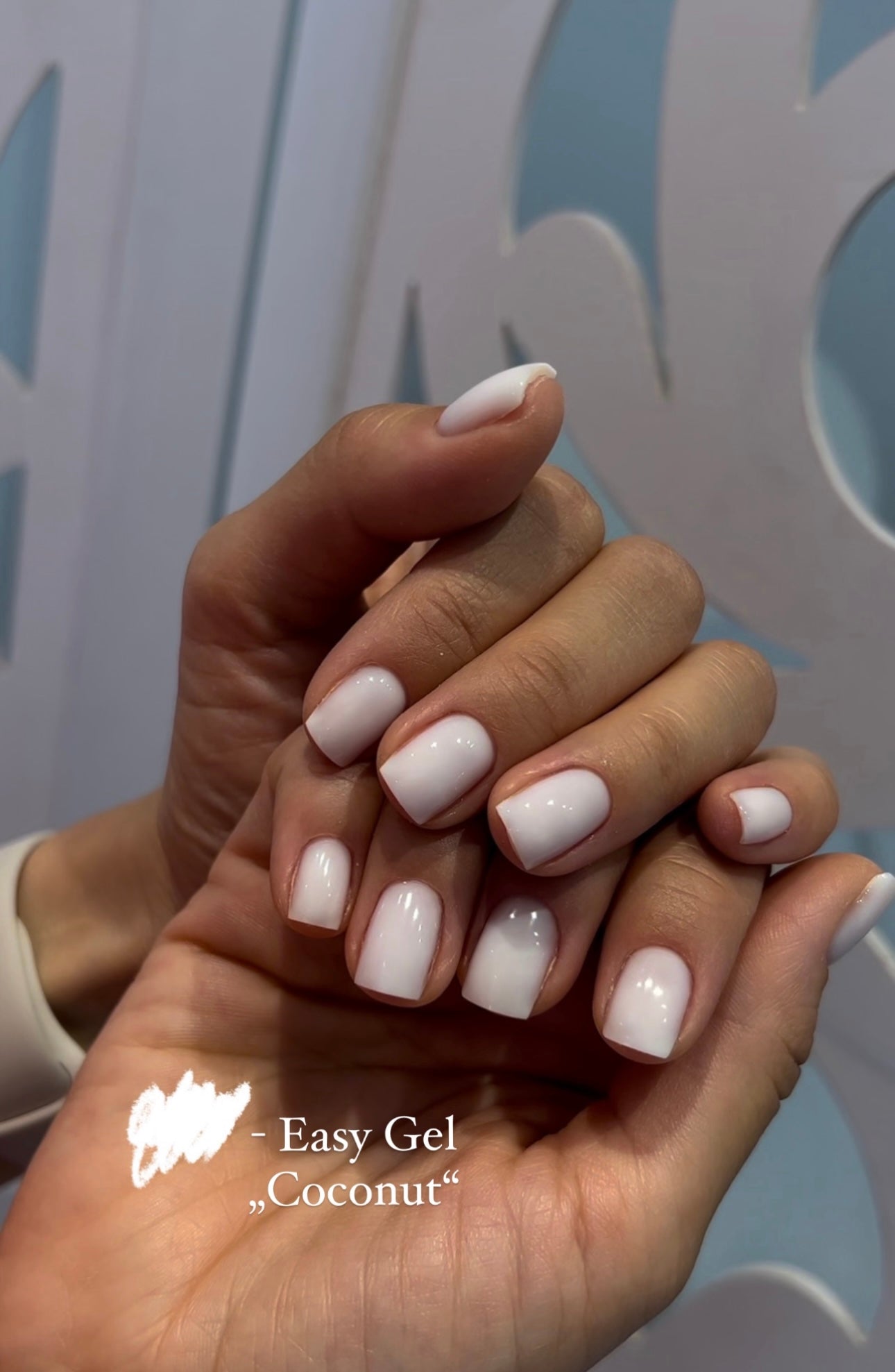 THE COLOR TO BUILD “COCONUT”