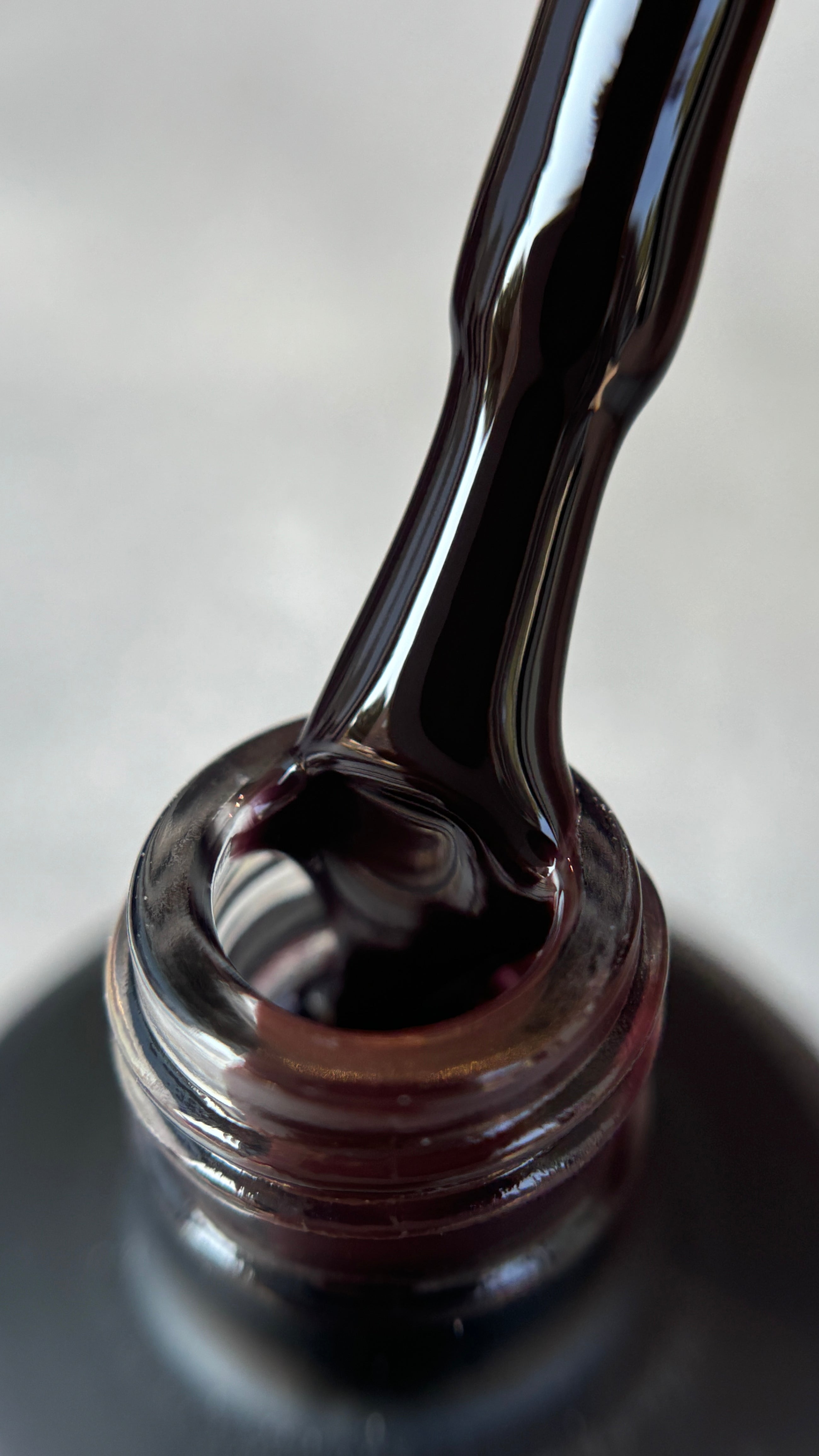 Black color uv base Alisa Nails- russian maniküre