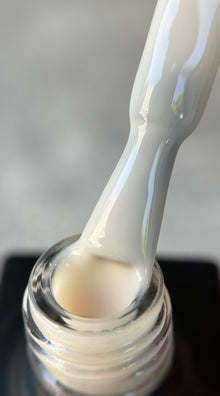 THE COLOR TO BUILD “Ivory”