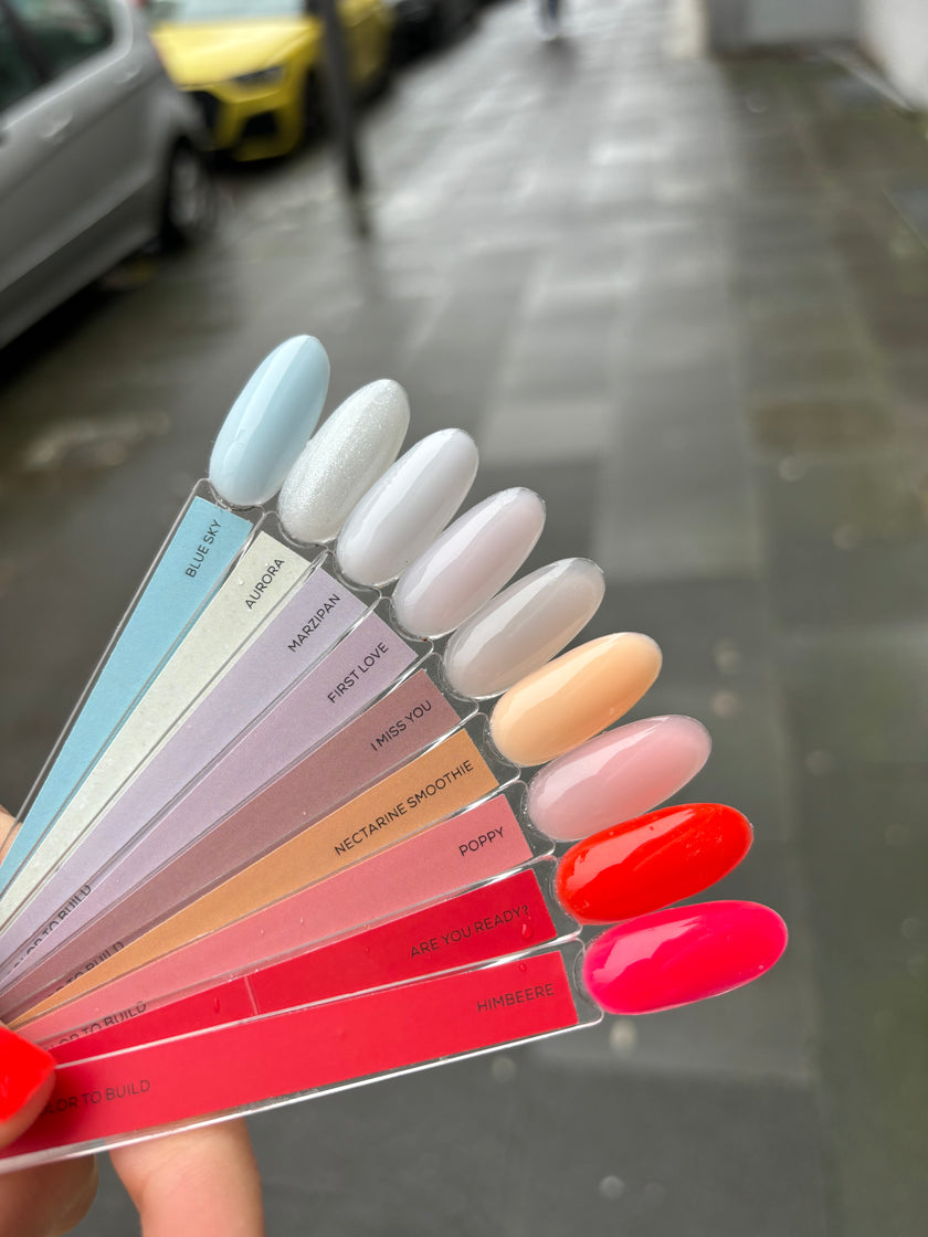 THE COLOR TO BUILD “First Love”