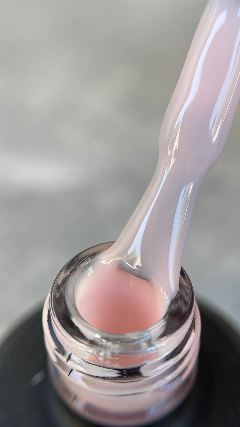 THE COLOR TO BUILD
"Molly"