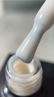 THE COLOR TO BUILD “Ivory”