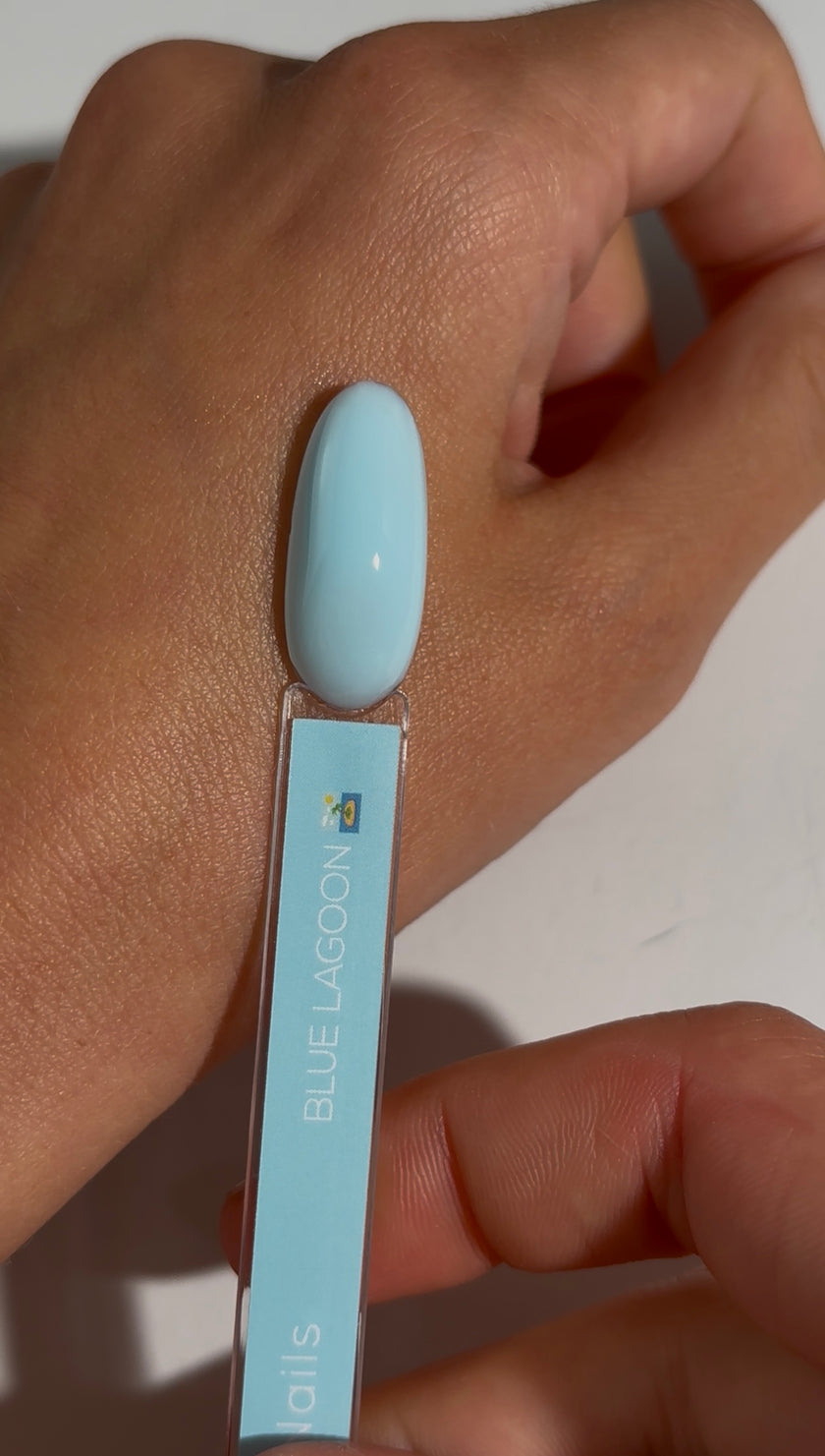 THE COLOR TO BUILD
 “blue lagoon” 🏝️