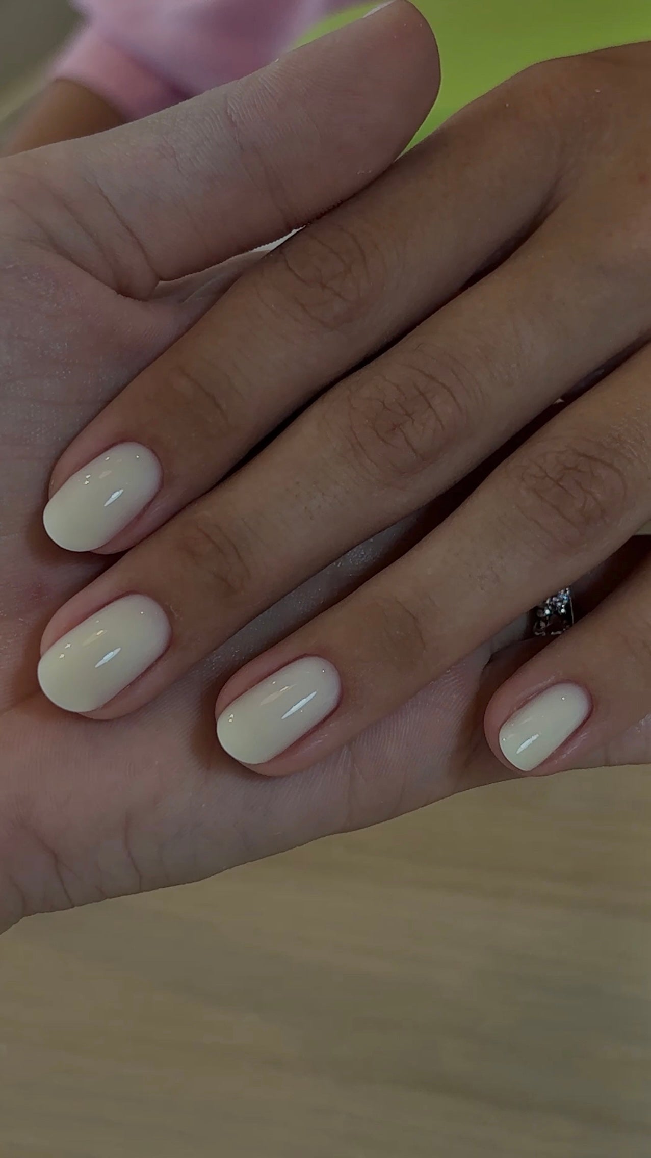 THE COLOR TO BUILD “Butter”