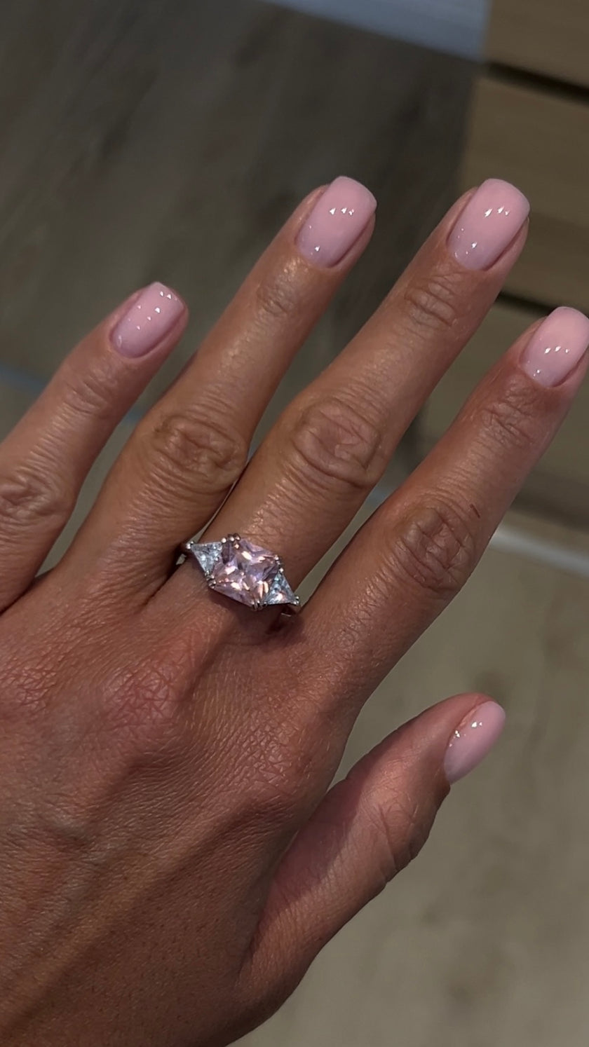 THE COLOR TO BUILD ''Poppy''