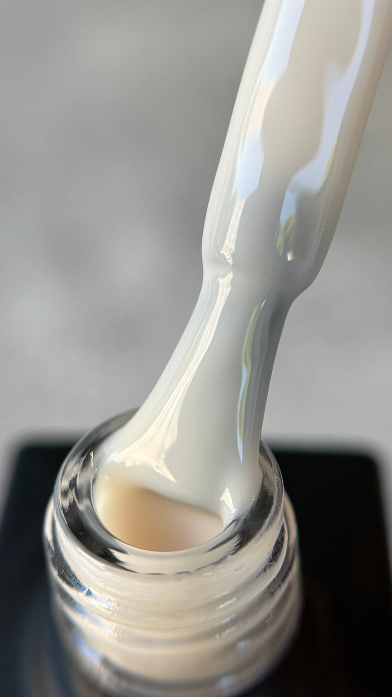 THE COLOR TO BUILD “Ivory”