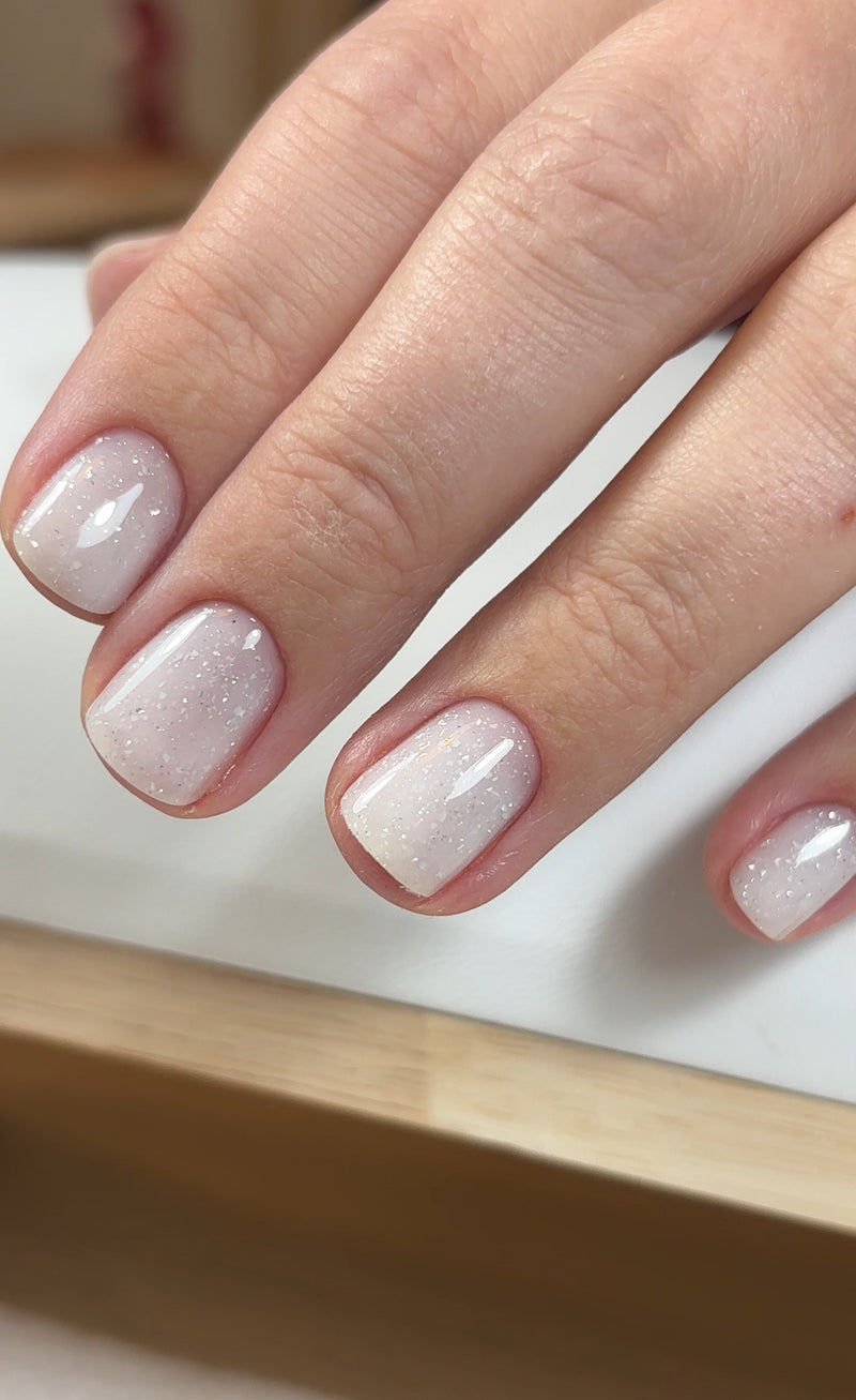 THE COLOR TO BUILD
„Ski Vacation"