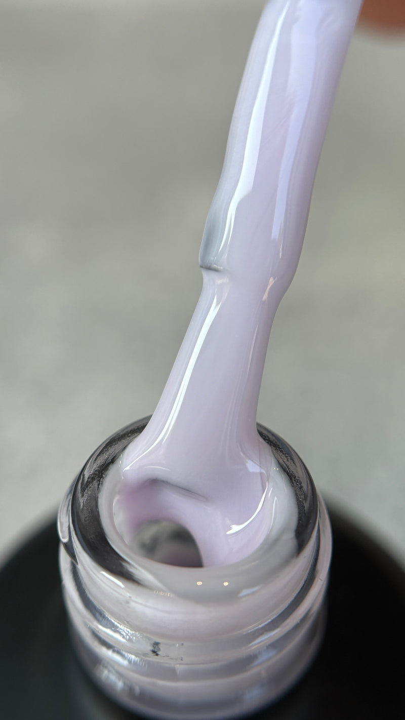 THE COLOR TO BUILD
 „Love is in the Air"