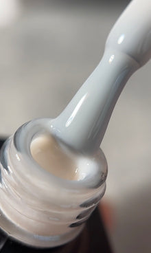 THE COLOR TO BUILD “Ivory”