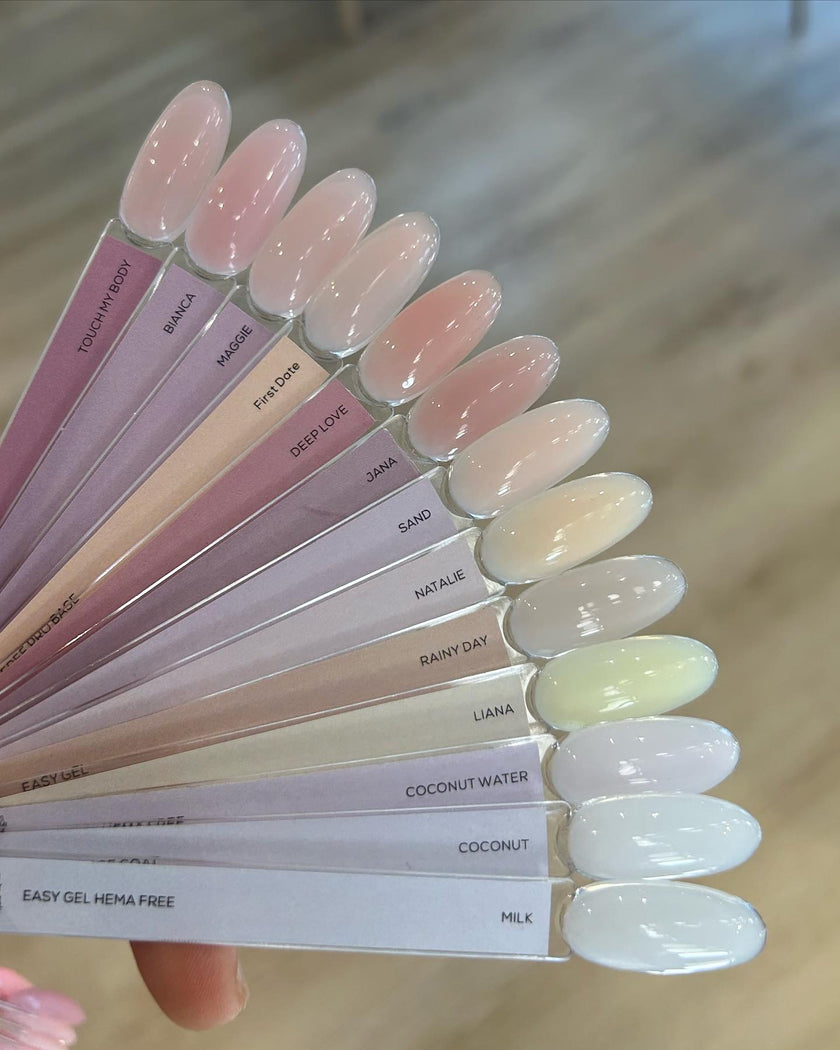 THE COLOR TO BUILD „Coconut“