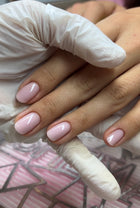 Entdecken Sie perfekte uv Lack von Alisa Nails sowie Color base für uv maniküre 