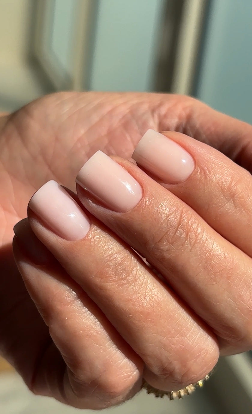 BIAB Gele in a bottle - Gel polish by in Chicago USA 